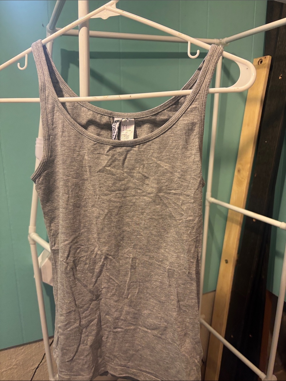 Women's Gray Tank Top - H&M Basic Sleeveless Tee
